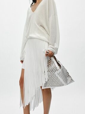 LASER-CUT LEATHER SHOPPER